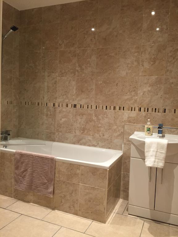 카디프 Grosvenor House 아파트 객실 사진